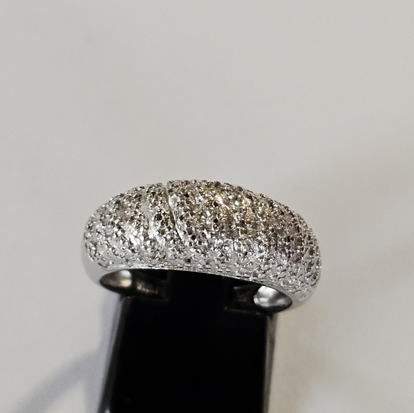 Gemstv Jewelry - Genuine Diamonds in Sterling Silver Ring Size 5! 💍